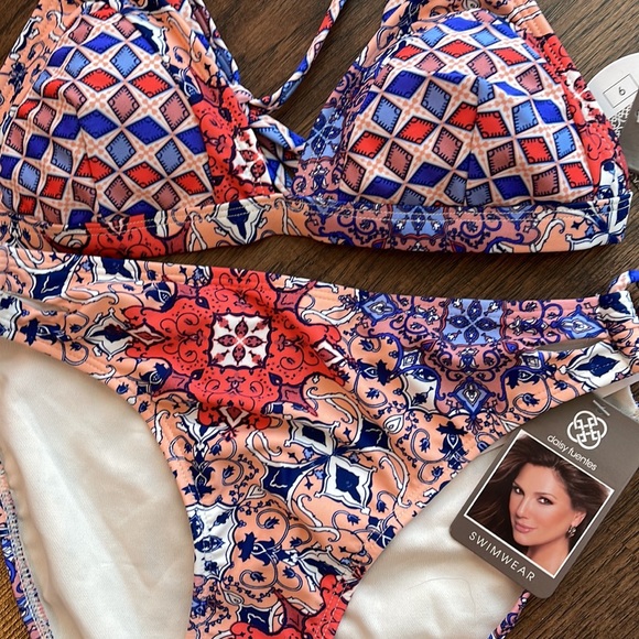 Daisy Fuentes Keyhole Bikini Bottom Pieced Fixed Tri-Bra Bikini Set 6 - Picture 3 of 13